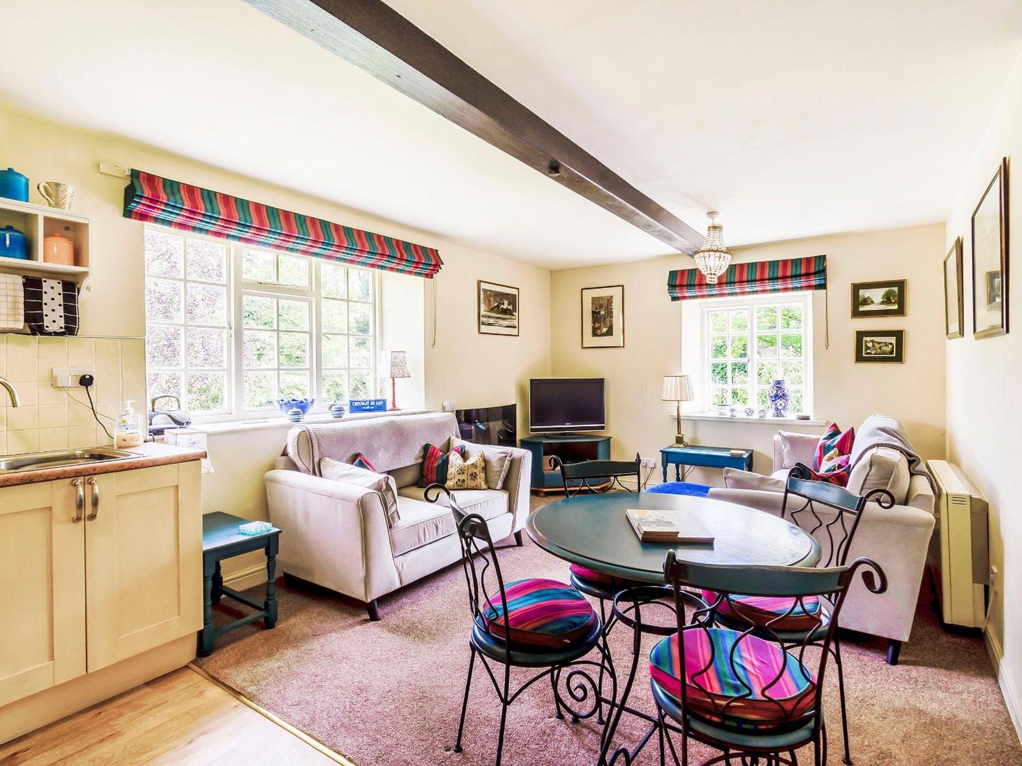 Coach House - E5120 Villa West Burton Kültér fotó